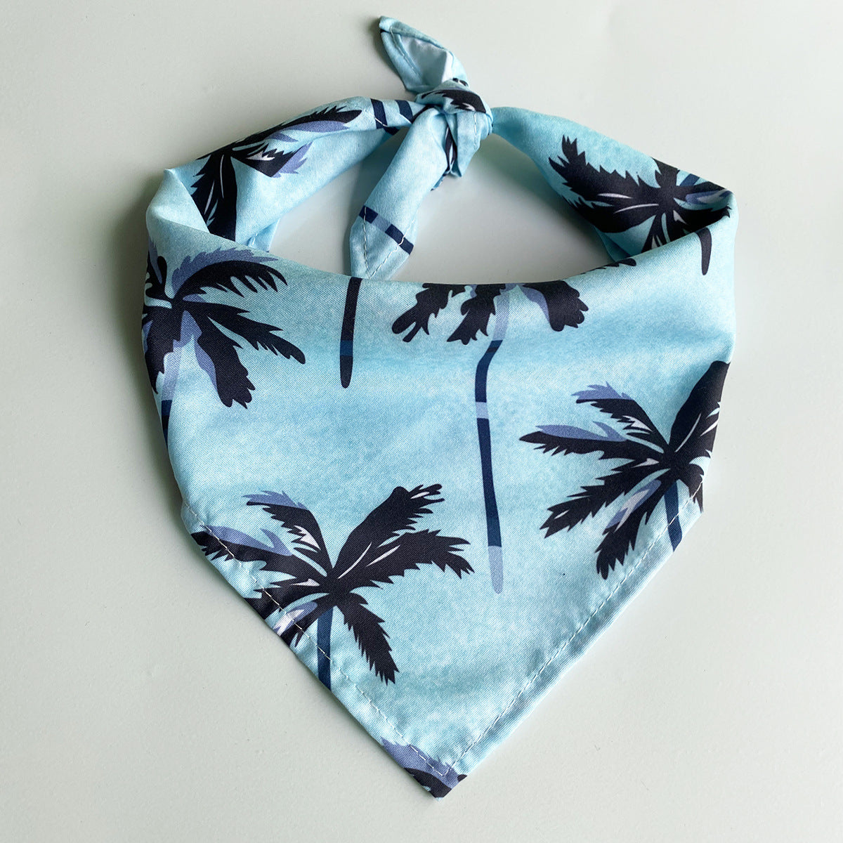 KFX-0630973 Triangle Towel for Dogs and Cats - Single Layer, Various Patterns, Suitable for Pets with Neck Size 20-46CM