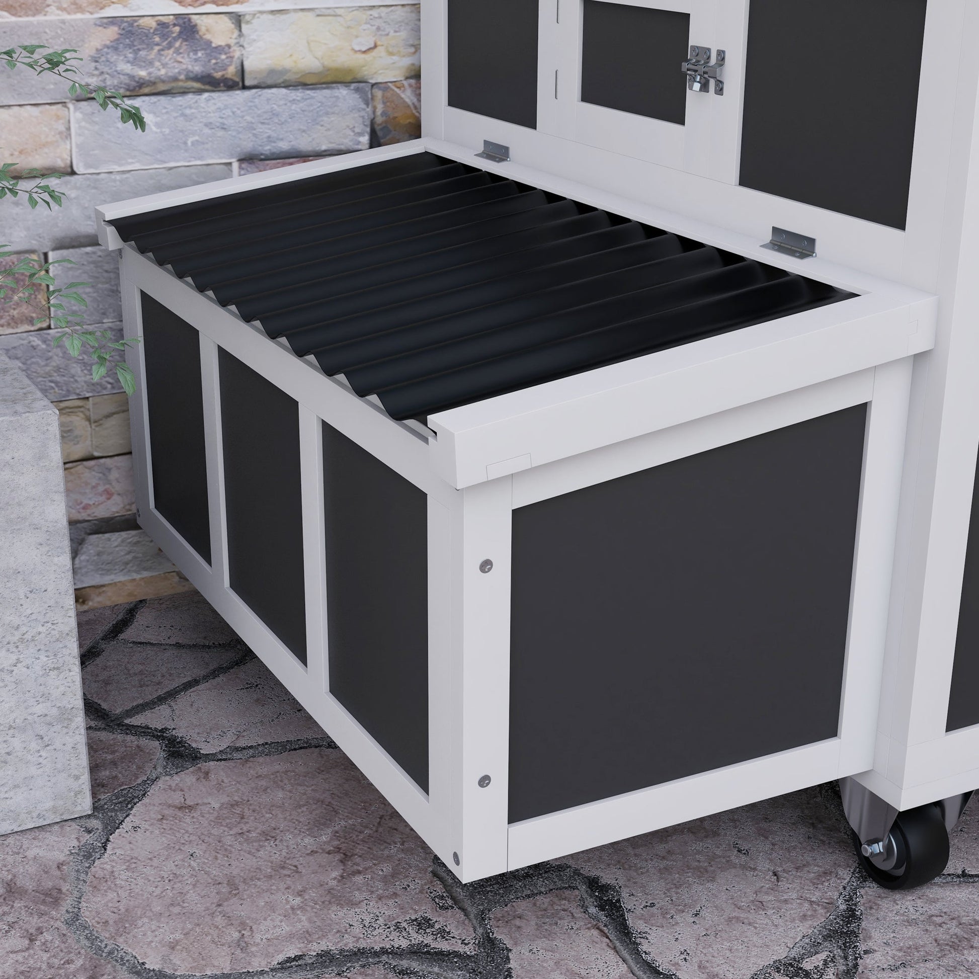 KFX-0654269 Spacious Dark Gray Wooden Chicken Coop with Nesting Box for Up to 6 Chickens