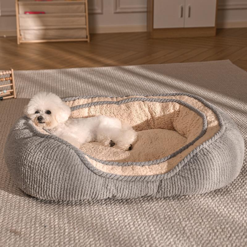 KFX-0741437 Kennel Four Seasons Dog Bed for Small to Medium Dogs - Gray Fabric Mat