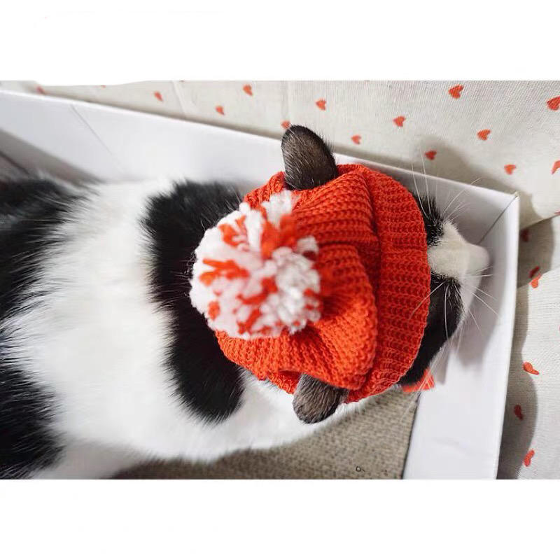 KFX-0813501 Red Wool Festive Adjustable Hat for Christmas and New Year Celebrations