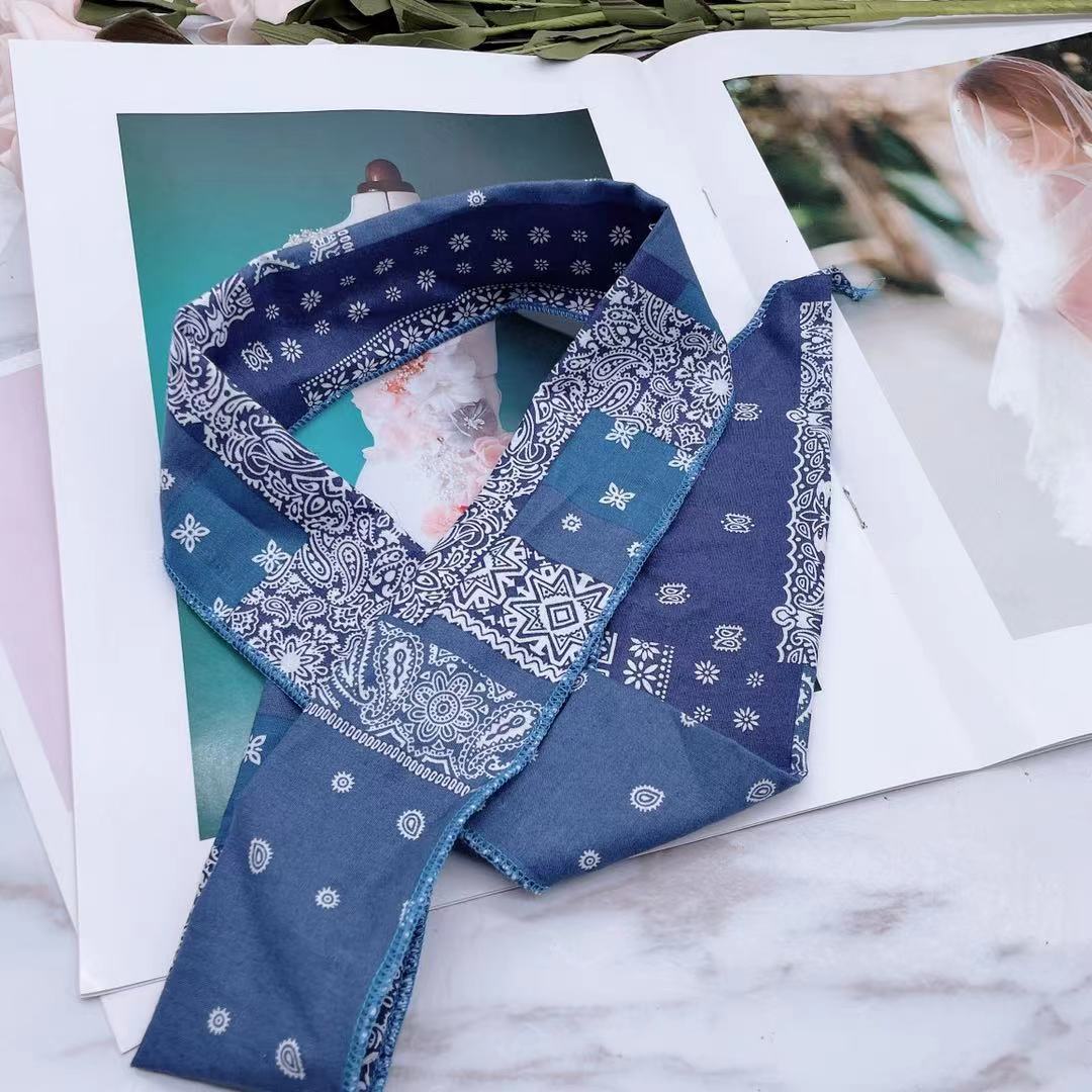 KFX-0860349 Geometric Pattern Scarf Bib for Medium to Large Dogs and Cats, Blue Cotton Polyester