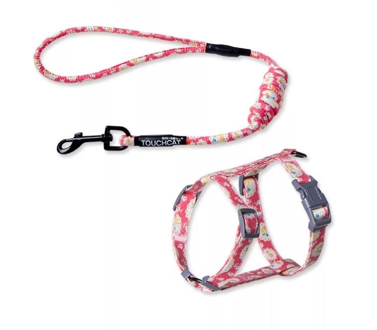 KFX-0869949 Durable Nylon Cat Leash with Adjustable Neck and Chest Fit