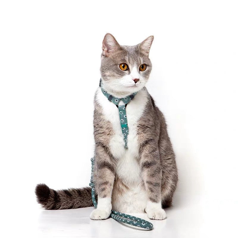 KFX-0869949 Durable Nylon Cat Leash with Adjustable Neck and Chest Fit
