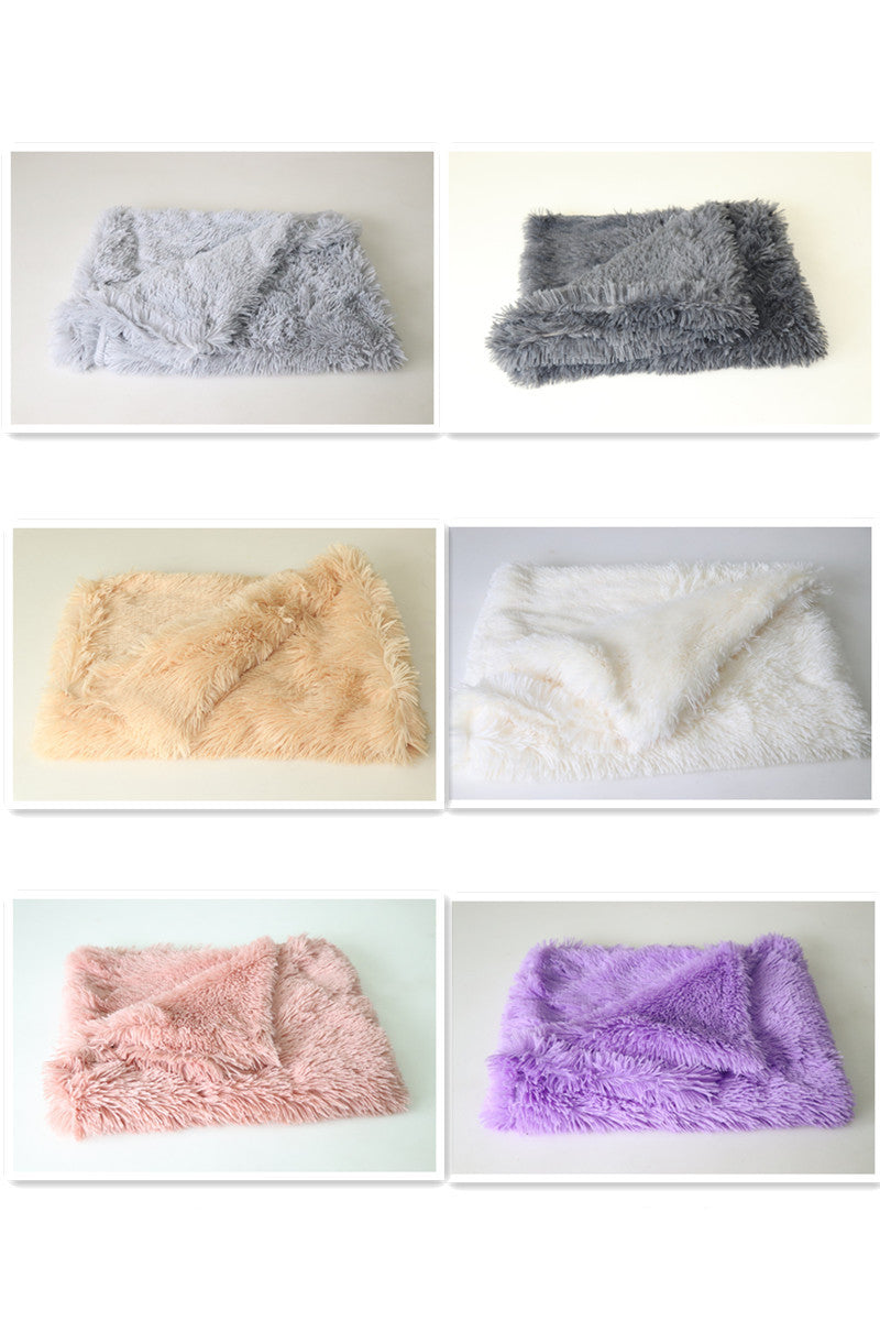 KFX-0908861 Soft Plush Pet Blanket for Dogs and Cats - Warm, Comfortable, Easy to Clean