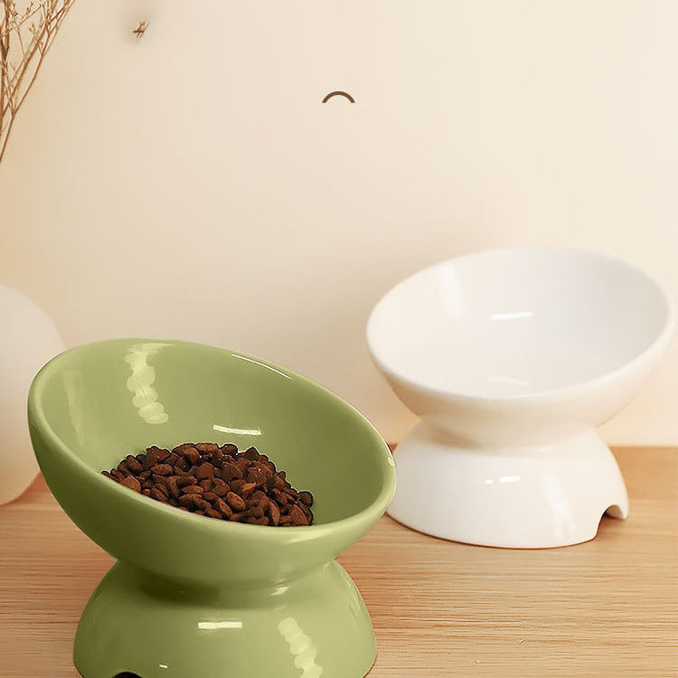 KFX-0966973 Ceramic Cat Bowl with Oblique Design for Comfortable Feeding and Water Access