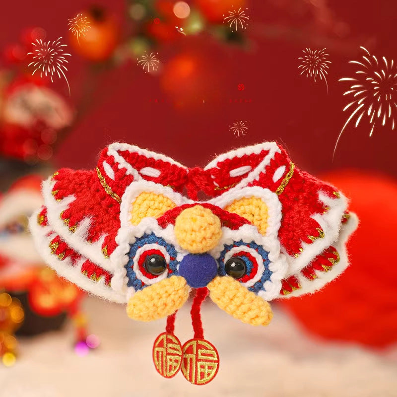 KFX-0991421 New Year’s Scarf Collar for Cats and Dogs - Festive Autumn and Winter Pet Accessory