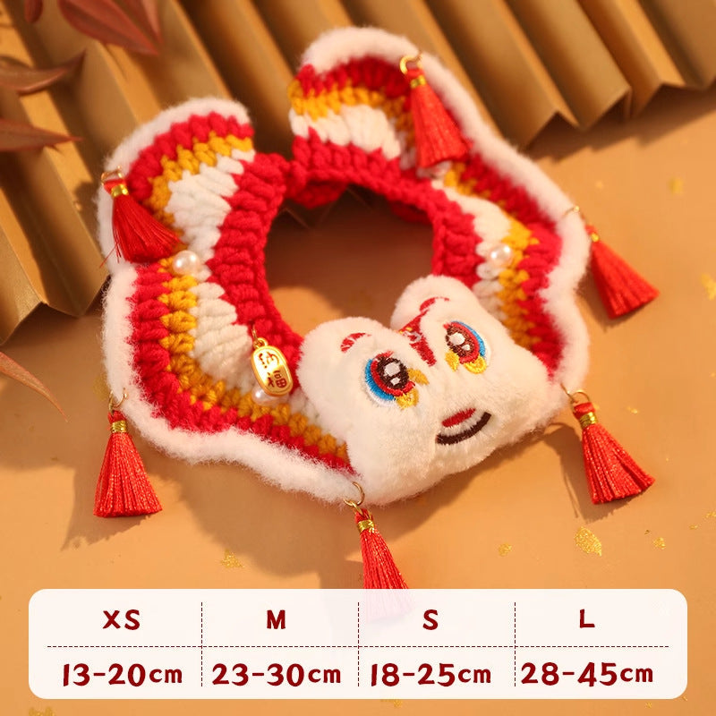 KFX-0991421 New Year’s Scarf Collar for Cats and Dogs - Festive Autumn and Winter Pet Accessory