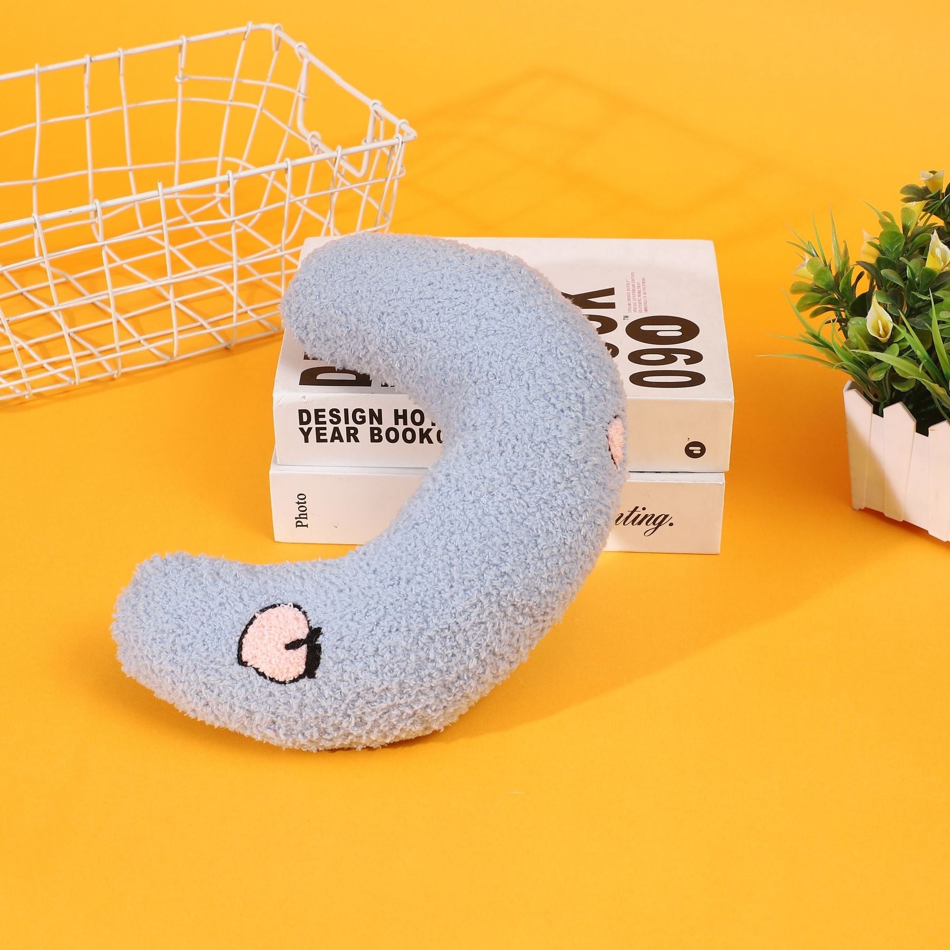 KFX-1191229 U-Shaped Cartoon Pillow Pet Half Moon Pillow for Deep Sleep for Dogs and Cats