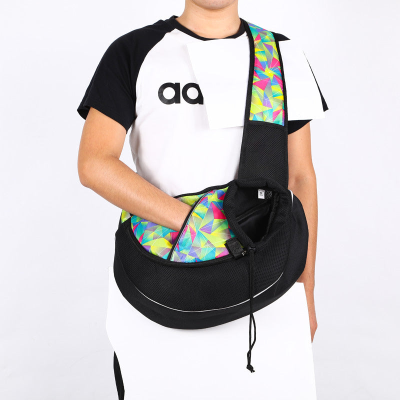 KFX-1335229 Portable Crossbody Bag for Pets - Breathable, Durable, and Safe for Dogs and Cats