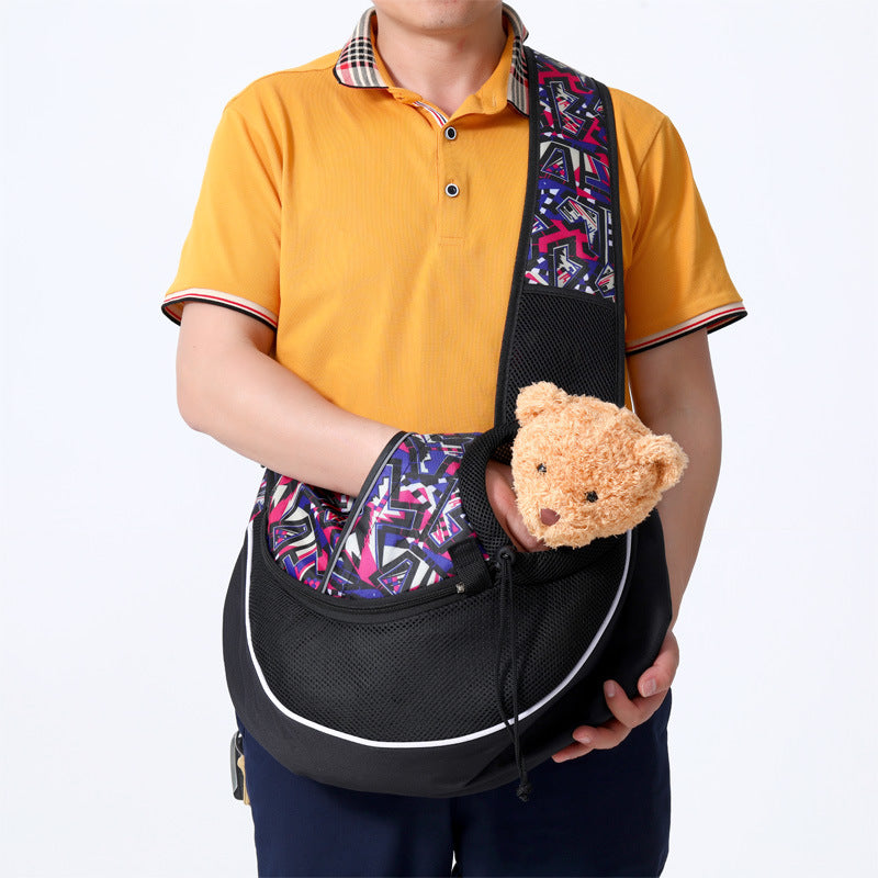 KFX-1335229 Portable Crossbody Bag for Pets - Breathable, Durable, and Safe for Dogs and Cats