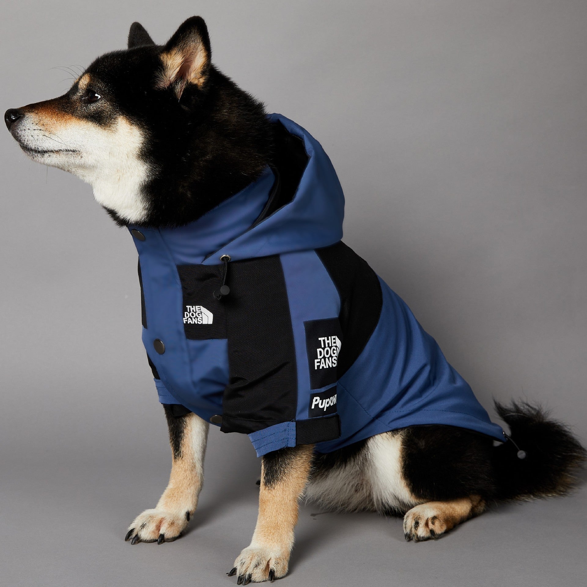 KFX-1346109 Durable Blue Denim Raincoat for Large Dogs - Windproof and Waterproof Pet Jacket