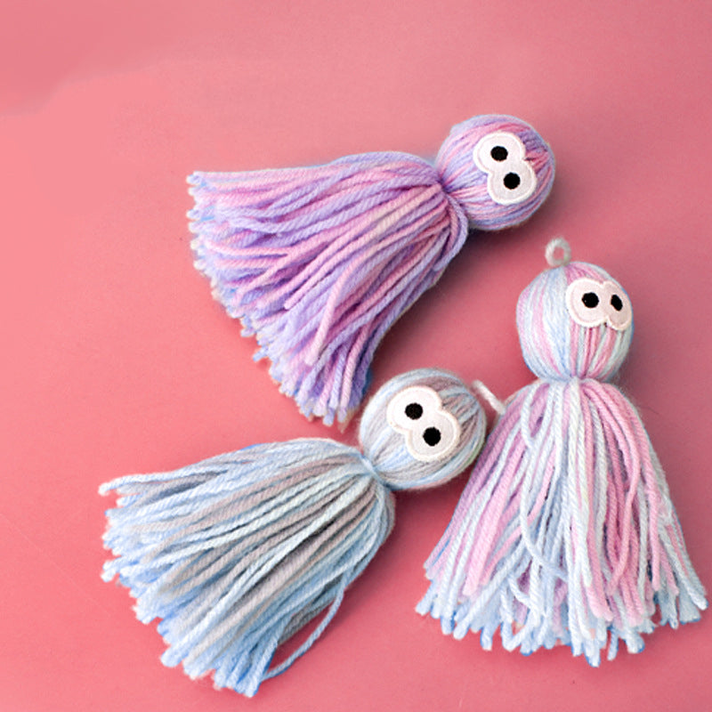 KFX-1357501 Bite Resistant Wool Ball Cat Toy with Hanging Feature for Interactive Play and Dental Care