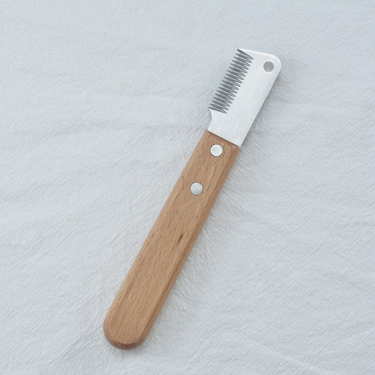 KFX-1372989 Dual-Sided Pet Stripping Comb for Dogs and Cats with Wooden Handle - Effective Grooming Tool for Long Hair Removal
