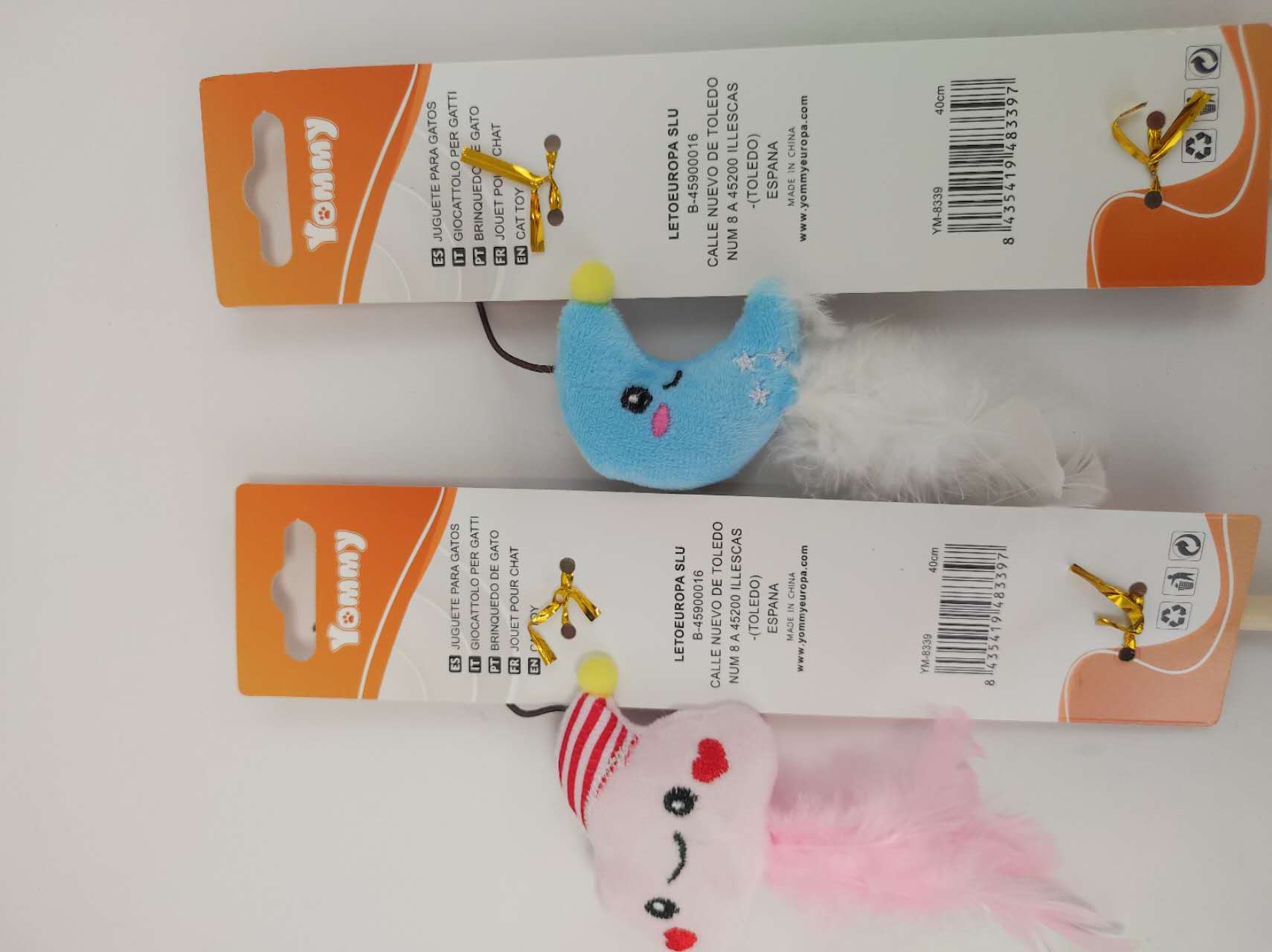 KFX-1409085 Whimsical Cat Toy for Interactive Play and Mental Stimulation