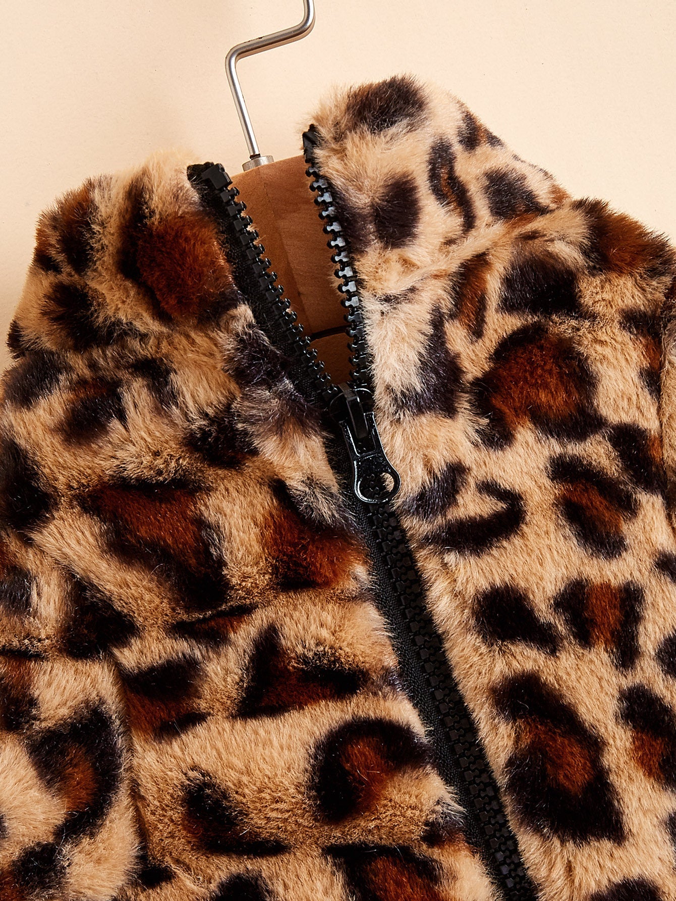 KFX-1456701 Warm Leopard Print Dog Jacket for Small to XXL Sizes