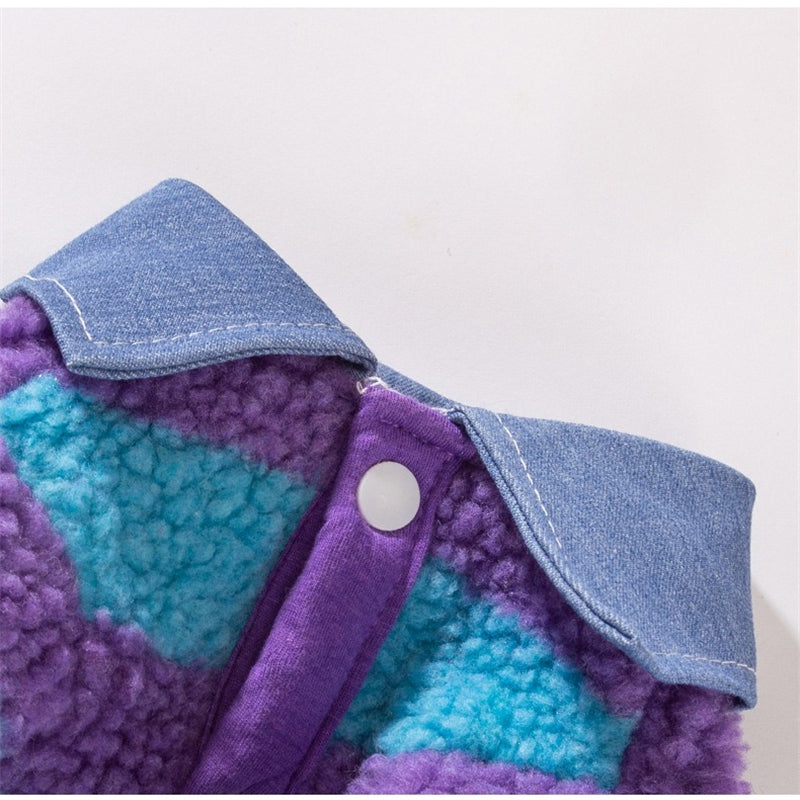 KFX-1468605 Cozy Winter Sweater with Leash Hole for Small Dogs and Cats in Striped Design