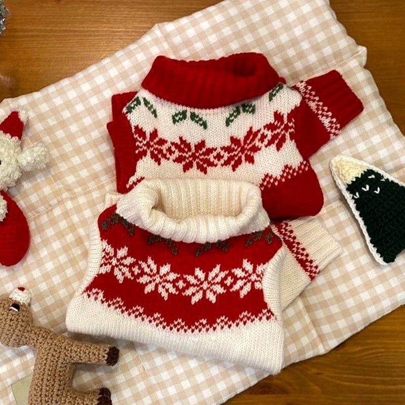 KFX-1480125 Warm Hooded Cape with Christmas Antlers for Pets in Green Elk and Red Sweater Designs