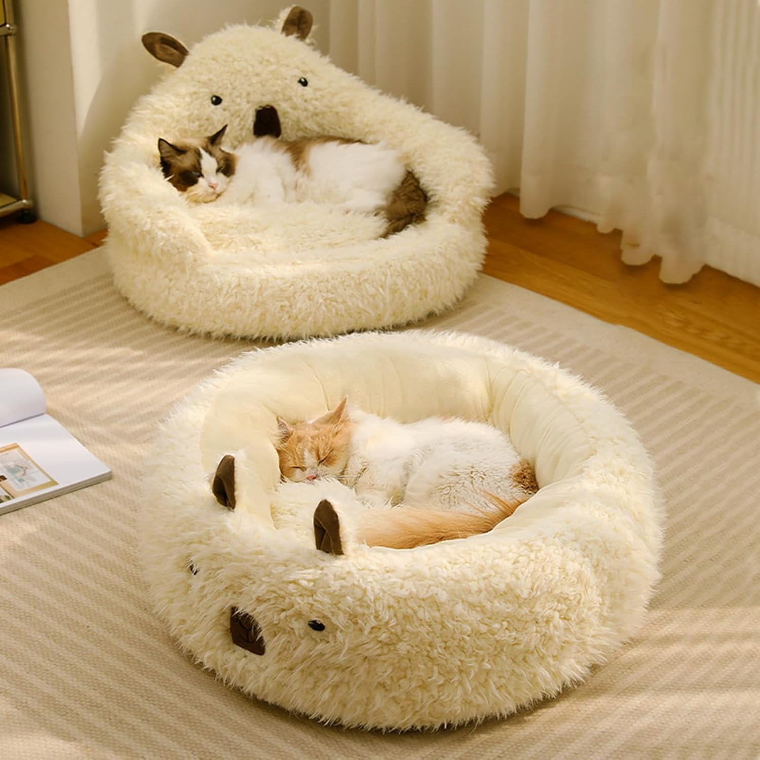 KFX-1554109 Cozy White Alpaca Pet Bed for Dogs and Cats with Detachable Plush Pads and Anti-Slip Bottom