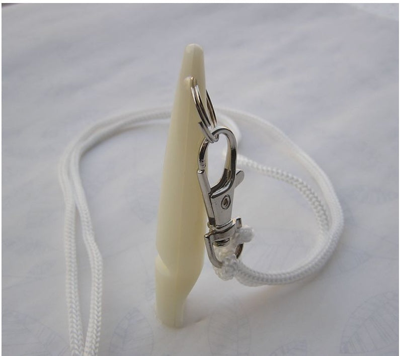 KFX-1562173 Adjustable Dog Whistle with Lanyard - Sounding Toy for Effective Pet Training