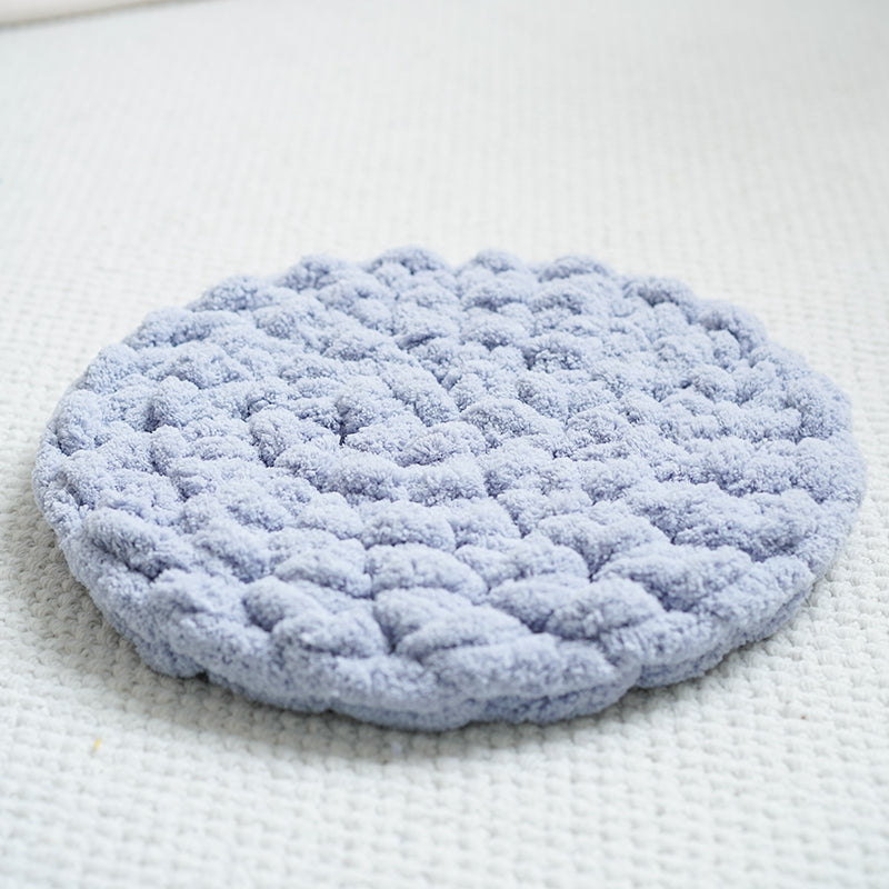 KFX-1564221 Hand-Woven Thermal Chenille Pet Mat for Dogs and Cats - Soft Wool Nest Mattress