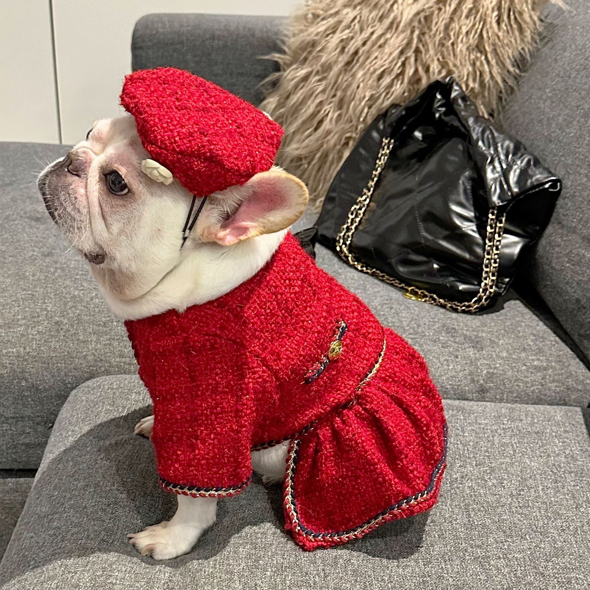 KFX-1632701 Plaid Cashmere Pet Clothing in Black and Red - Free Size (40CM Inner Head Circumference)