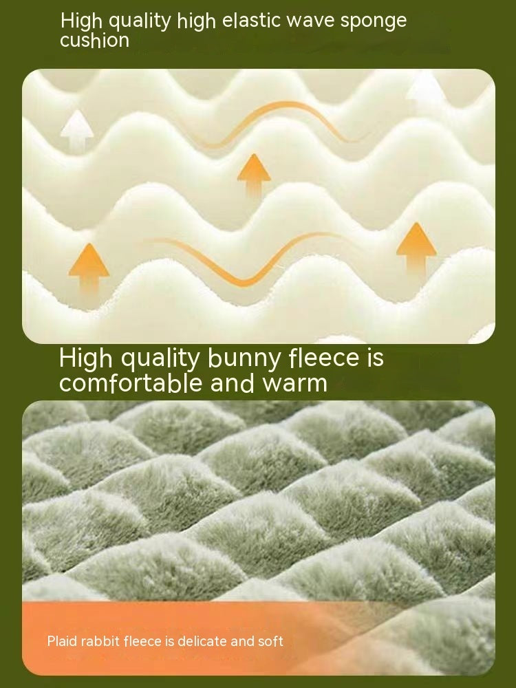 KFX-1664701 Detachable and Washable Winter Dog Mat for Cozy Sleeping - Multiple Sizes Available