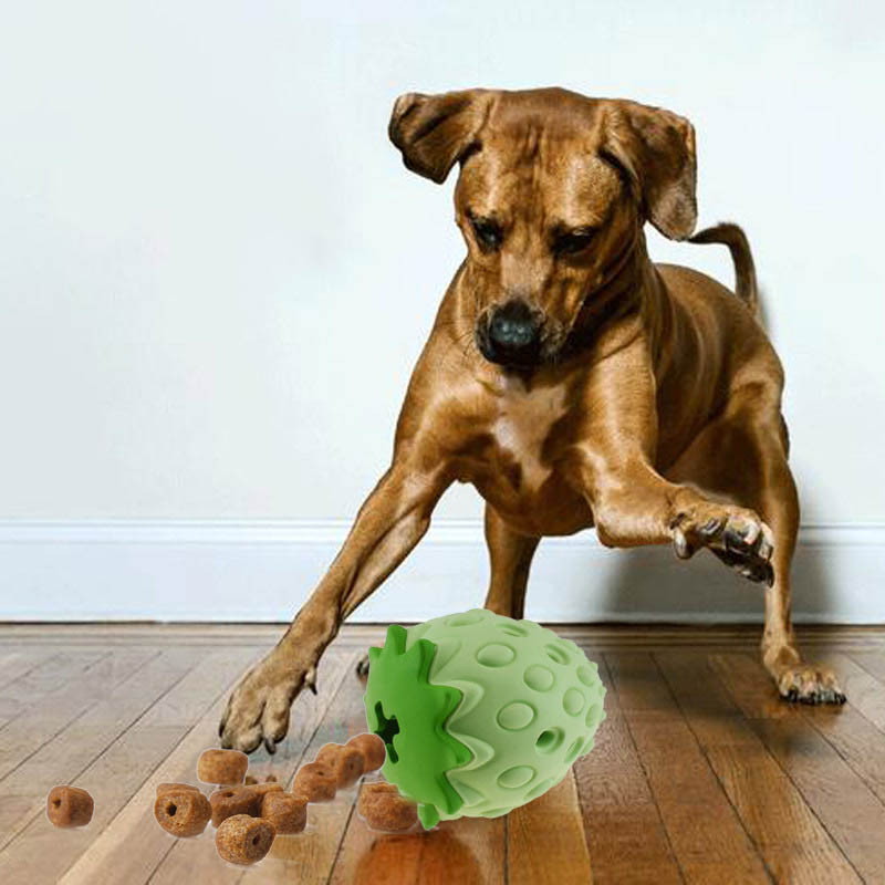 KFX-1694269 Durable Rubber Strawberry Dog Ball Toy - Bite Resistant & Leaking Design, Suitable for All Breeds