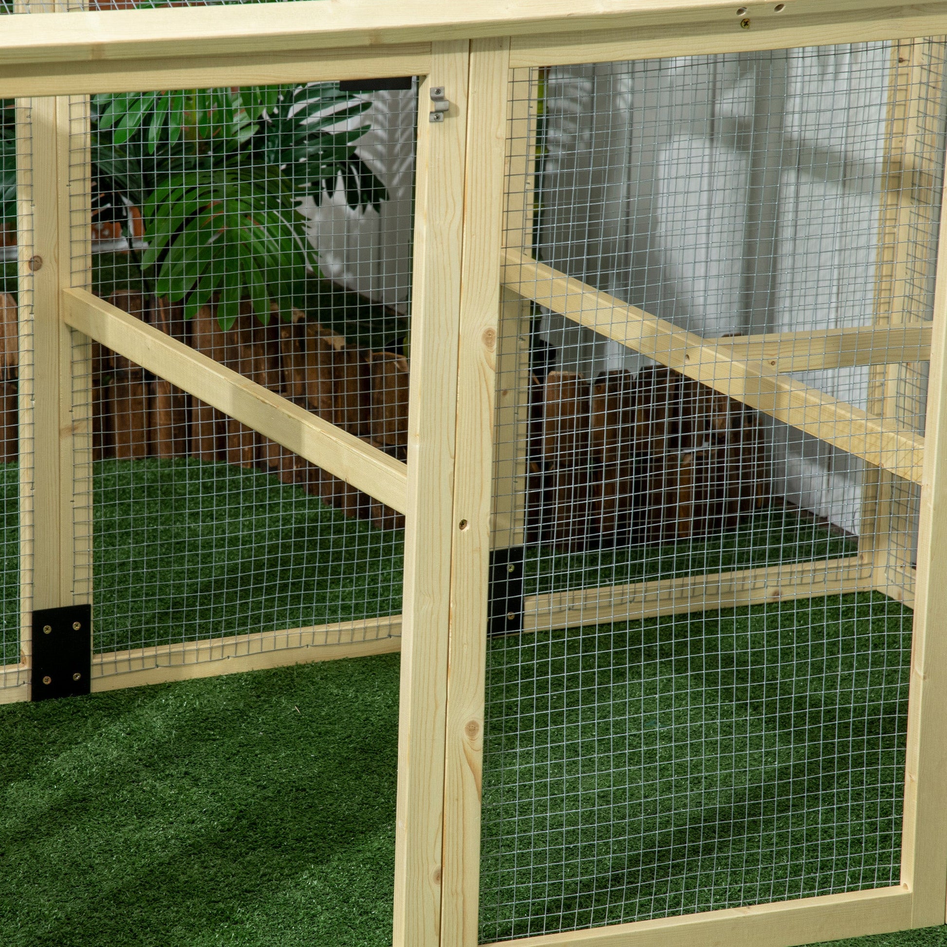 KFX-1697085 Spacious Wooden Chicken Coop with Run and Perches, 4.6' x 2.8', Nature Wood
