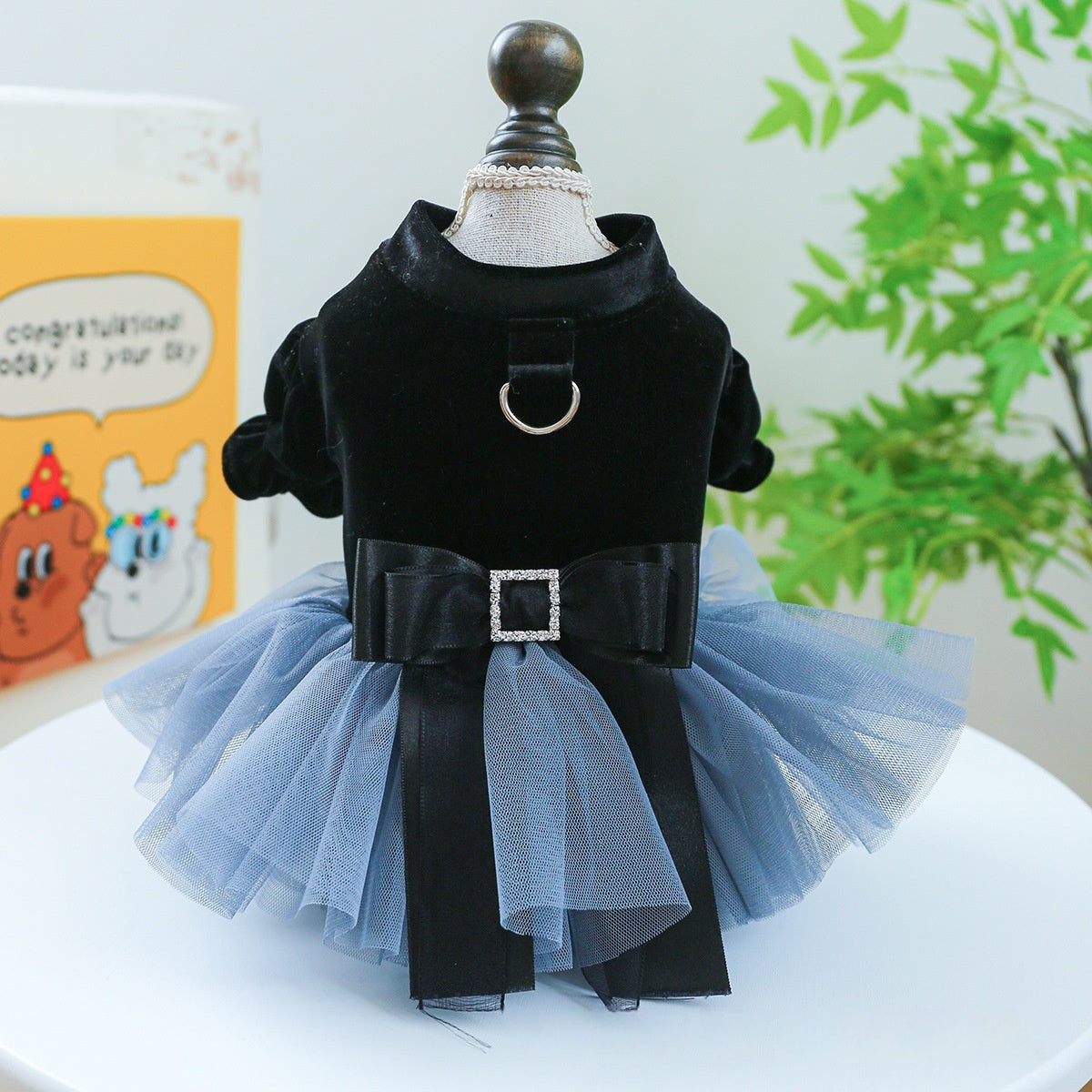 KFX-1790525 Spring and Summer Thin Dress for Dogs and Cats - Casual Wedding Outfit in Multiple Sizes