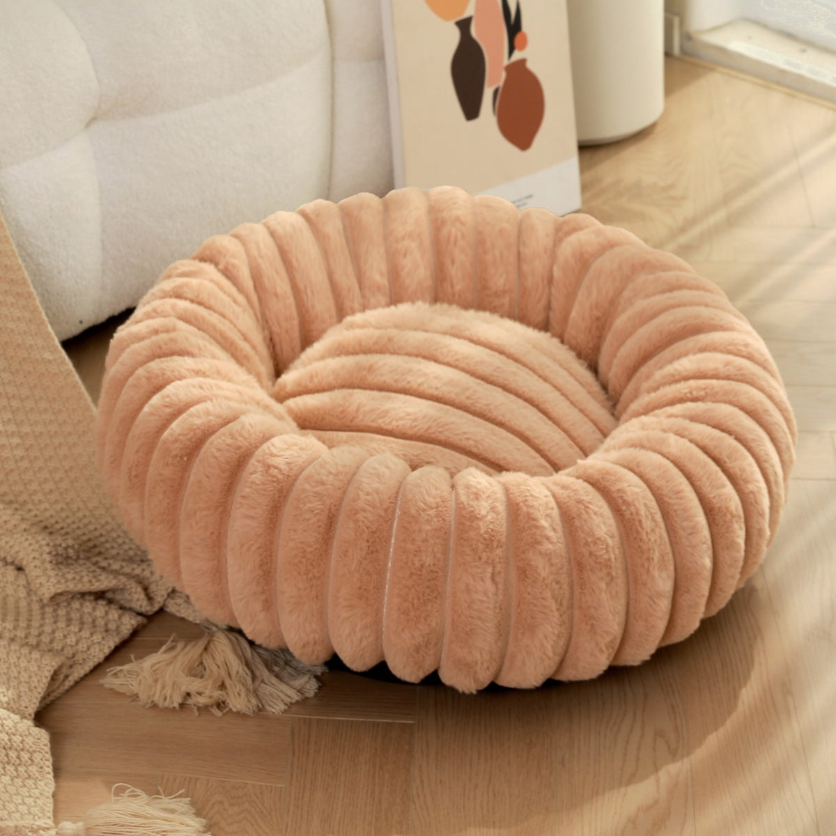 KFX-1813053 Cozy Round Plush Rabbit Mat for Cats and Dogs - Warm Winter Nest Bed