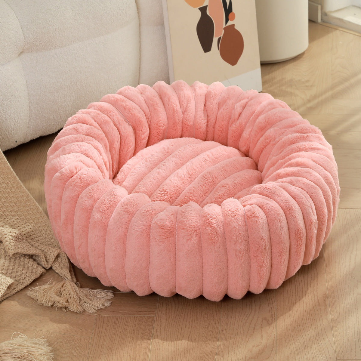 KFX-1813053 Cozy Round Plush Rabbit Mat for Cats and Dogs - Warm Winter Nest Bed