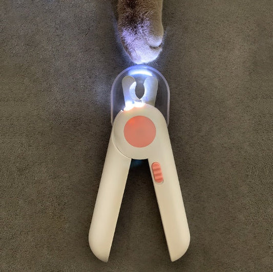 KFX-1855293 LED Pet Nail Clipper with Stainless Steel Blades - Blue/Pink, Battery Operated, for Safe Nail Trimming