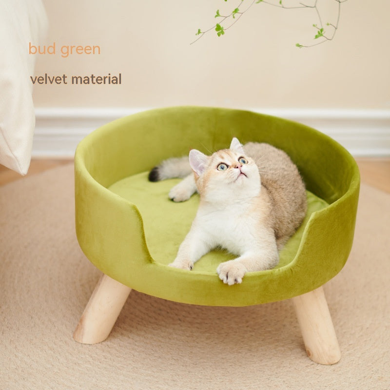KFX-1922877 Cozy Semi-Enclosed Solid Wood Cat Nest for Warm Winter Comfort