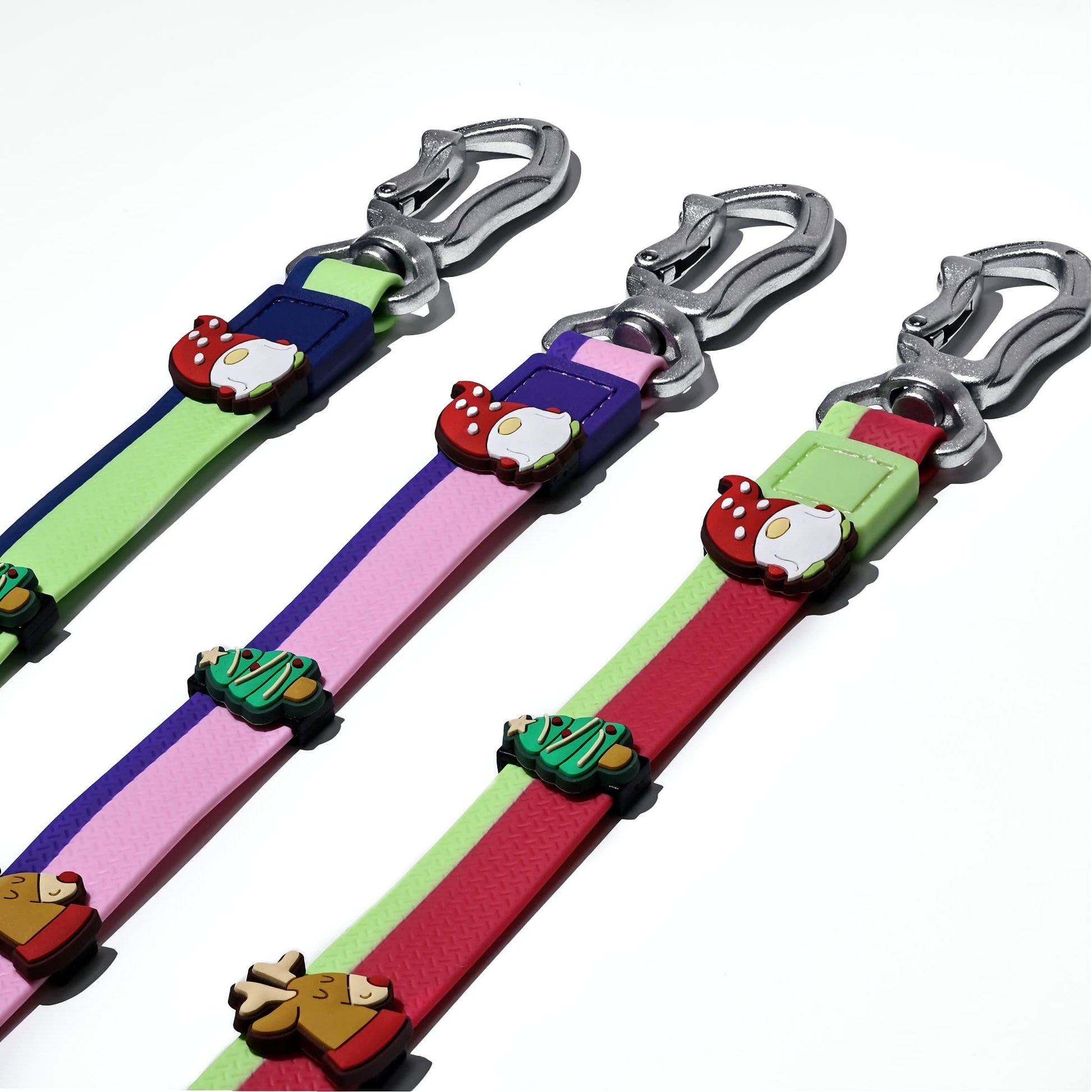 KFX-1976637 Dual-Color Embossed Dog Leash Set with 12 Customizable Accessories