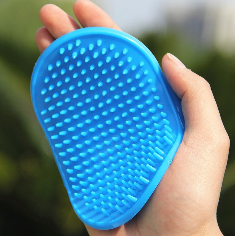 KFX-1978429 Rubber Oval Pet Bath and Massage Brush for Dogs - Available in Red and Blue