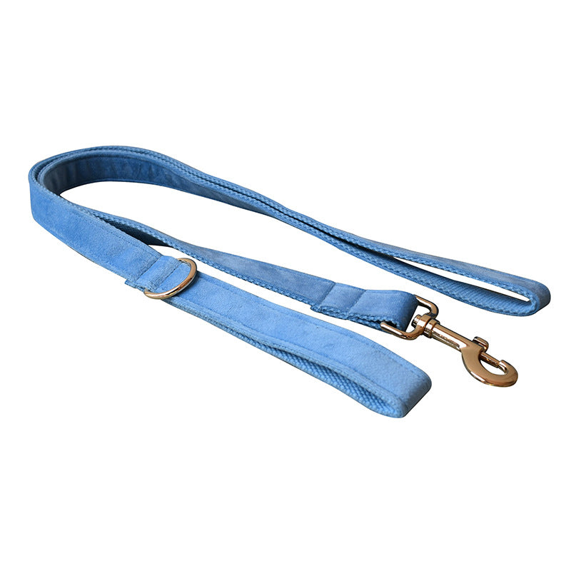 KFX-1978813 Elevate Your Pet's Style with a Monochrome Blue Velvet Dog Collar and Rope Set