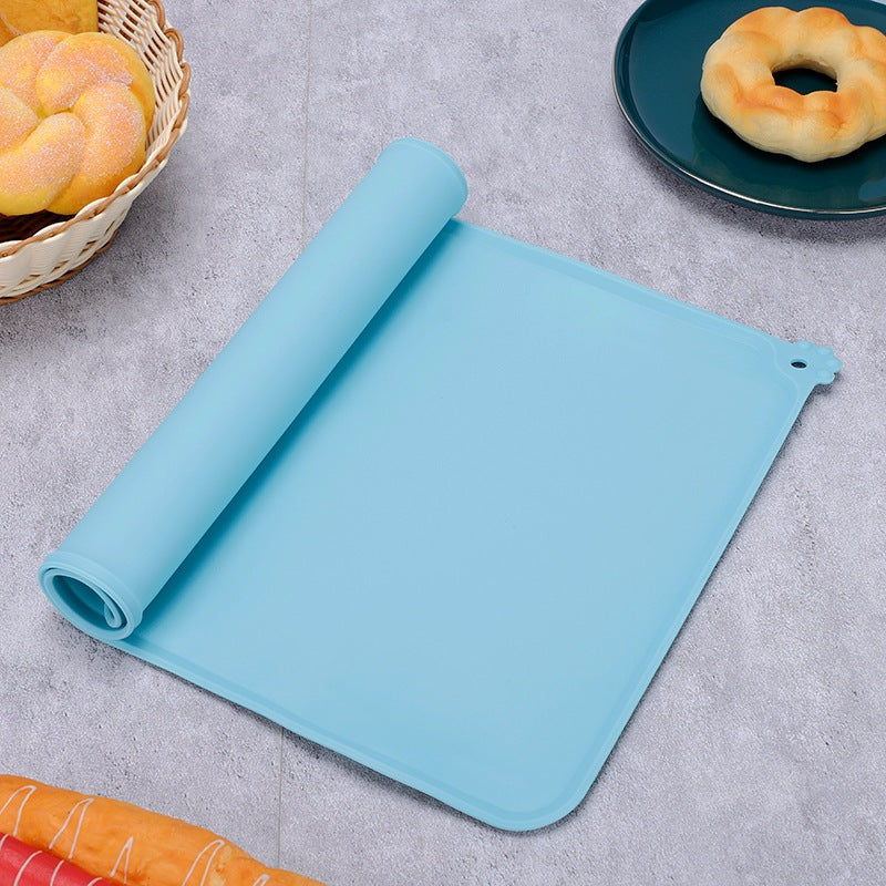 KFX-2044221 Silicone Pet Food Mat with Holes for Dogs and Cats - 47 x 30 CM, Easy to Clean and Prevents Water Leakage