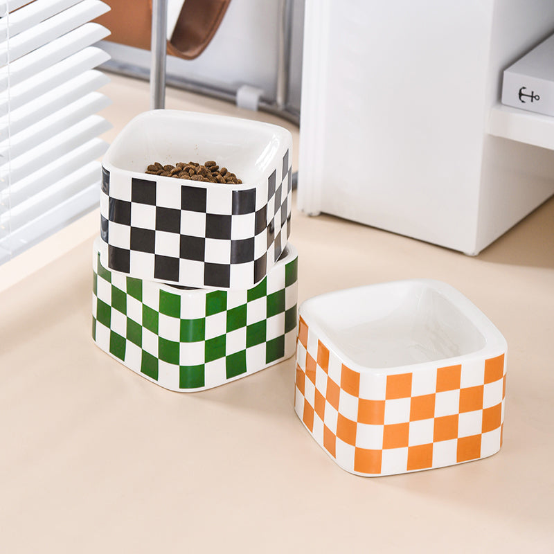 KFX-2048317 Lattice Ceramic High Foot Pet Bowl for Cats and Small Dogs in Black and White