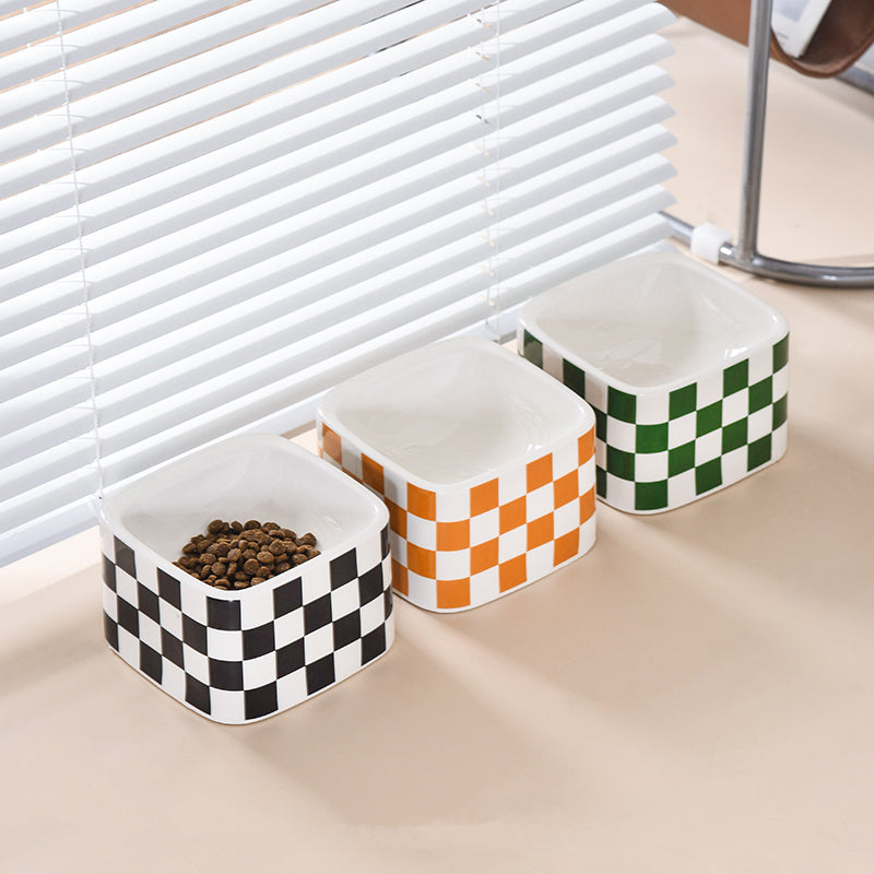 KFX-2048317 Lattice Ceramic High Foot Pet Bowl for Cats and Small Dogs in Black and White