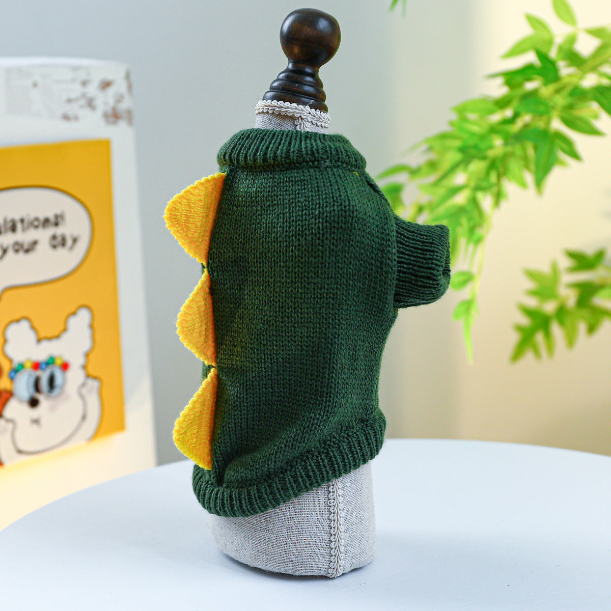 KFX-2052541 Dinosaur Sweater for Dogs - Warm and Cozy Pet Clothing in Green and Yellow