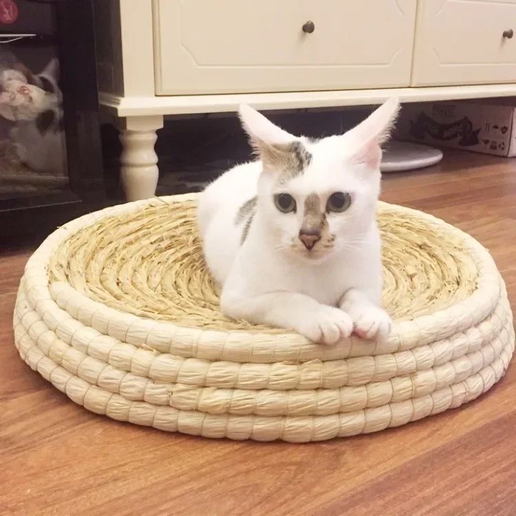 KFX-2069437 Straw Woven Cat Bed with Scratching Board - Hand-Woven Bowl-Shaped Nest for Small Pets