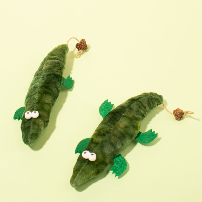 KFX-2105405 Durable Plush Alligator Catnip Toy with Peppermint Scent for Oral Care and Stress Relief