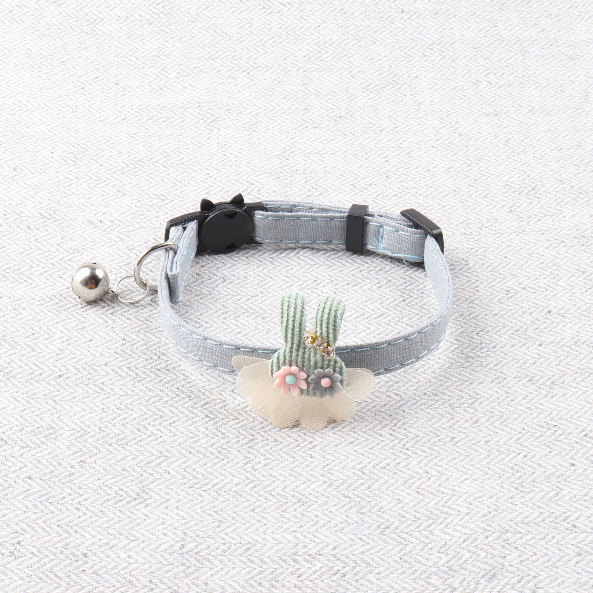 KFX-2109885 Pure Color Ribbon Pet Collar for Cats with Bell - Available in Gray, Brown, Light Blue, Khaki, and Pink