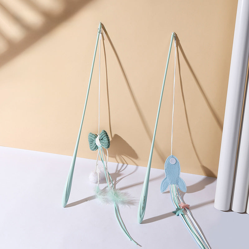 KFX-2165181 Cat Teaser Toy with Feathers and Long Bite-Resistant Pole for Engaging Playtime