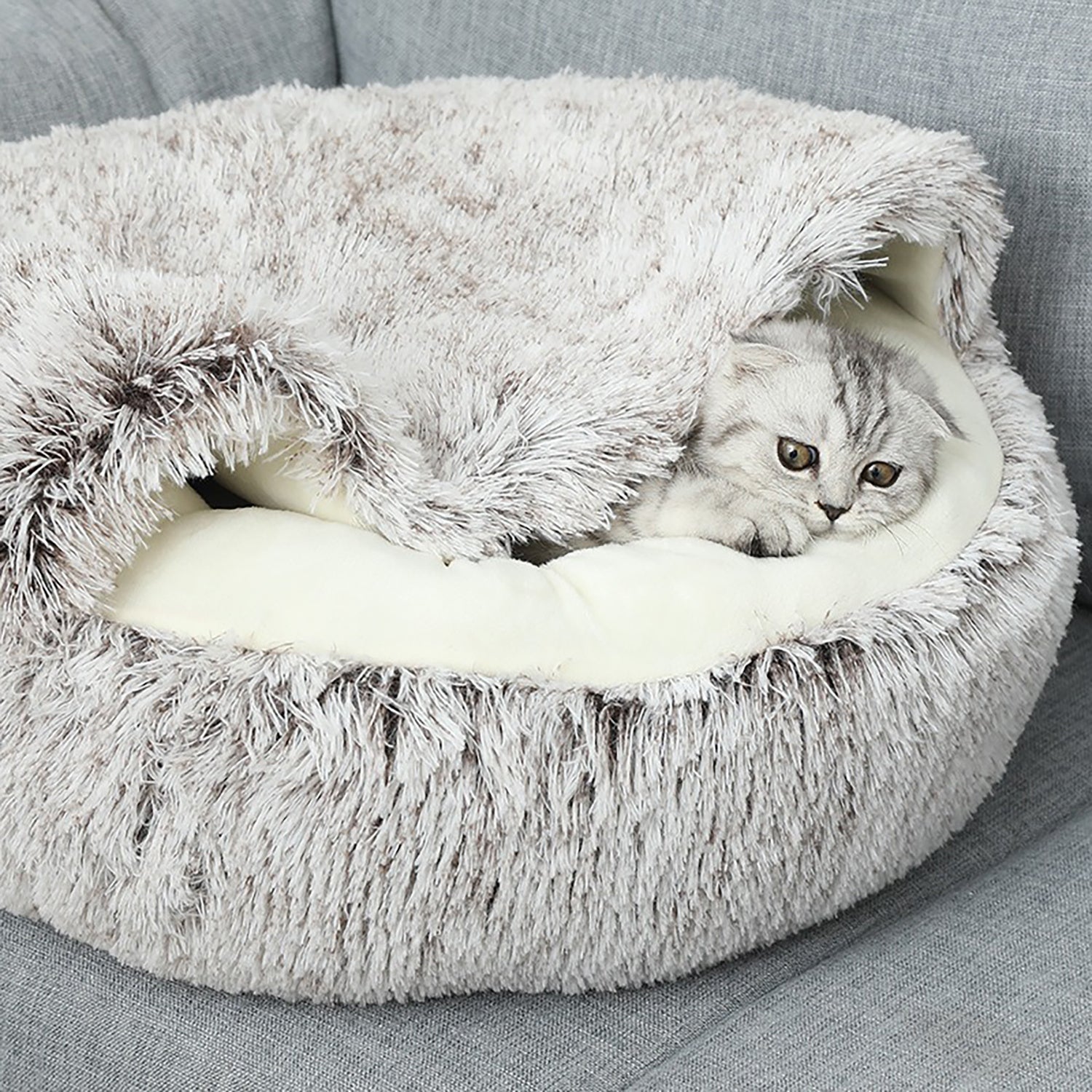 KFX-2192189 Plush Round Cat Bed with Semi-Enclosed Cave Design for Cozy Comfort and Easy Cleaning