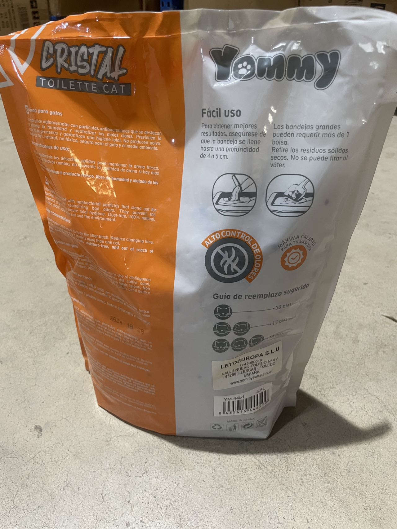 KFX-2192573 Crystal Cat Litter, 3.8L - Premium Absorbent & Odor Control Formula