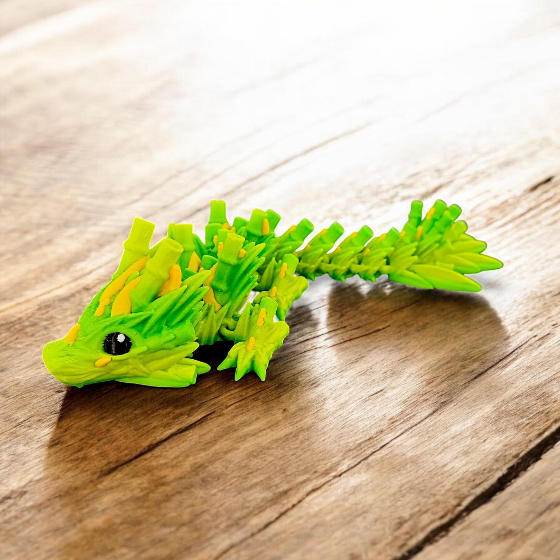 KFX-2207037 Bamboo Joint Dragon Decorative Sculpture with Exquisite Details and Realistic Design
