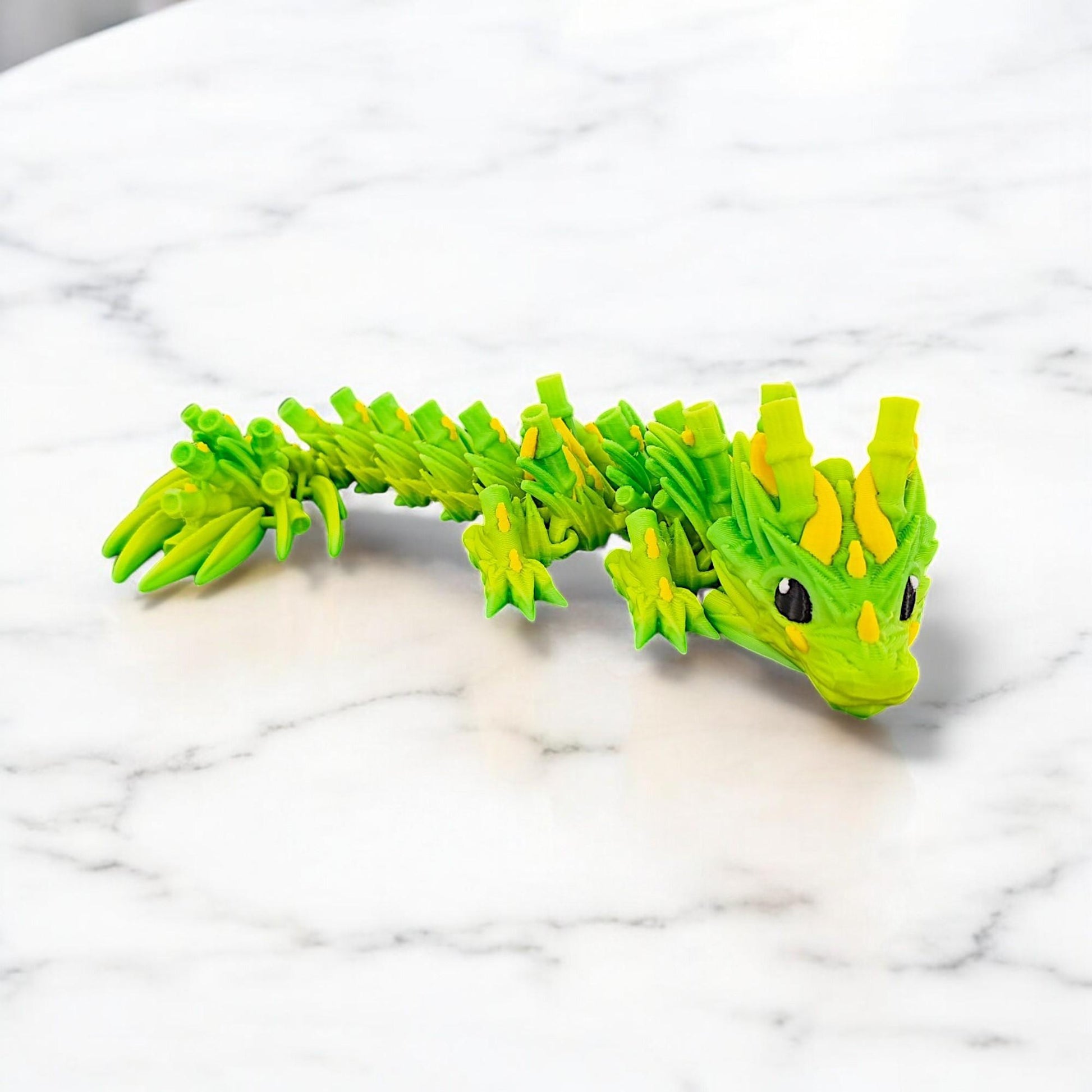 KFX-2207037 Bamboo Joint Dragon Decorative Sculpture with Exquisite Details and Realistic Design