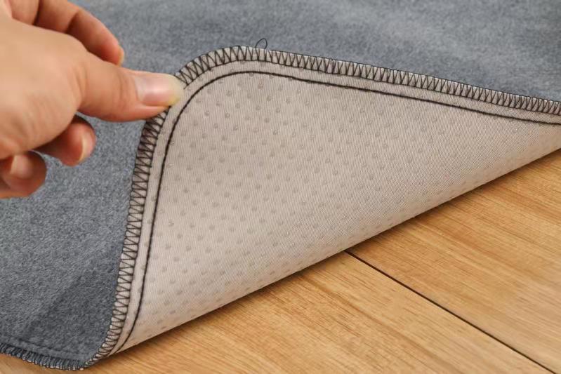 KFX-2213821 Waterproof Anti-Skid Pet Blanket in Fleece – Various Sizes Available