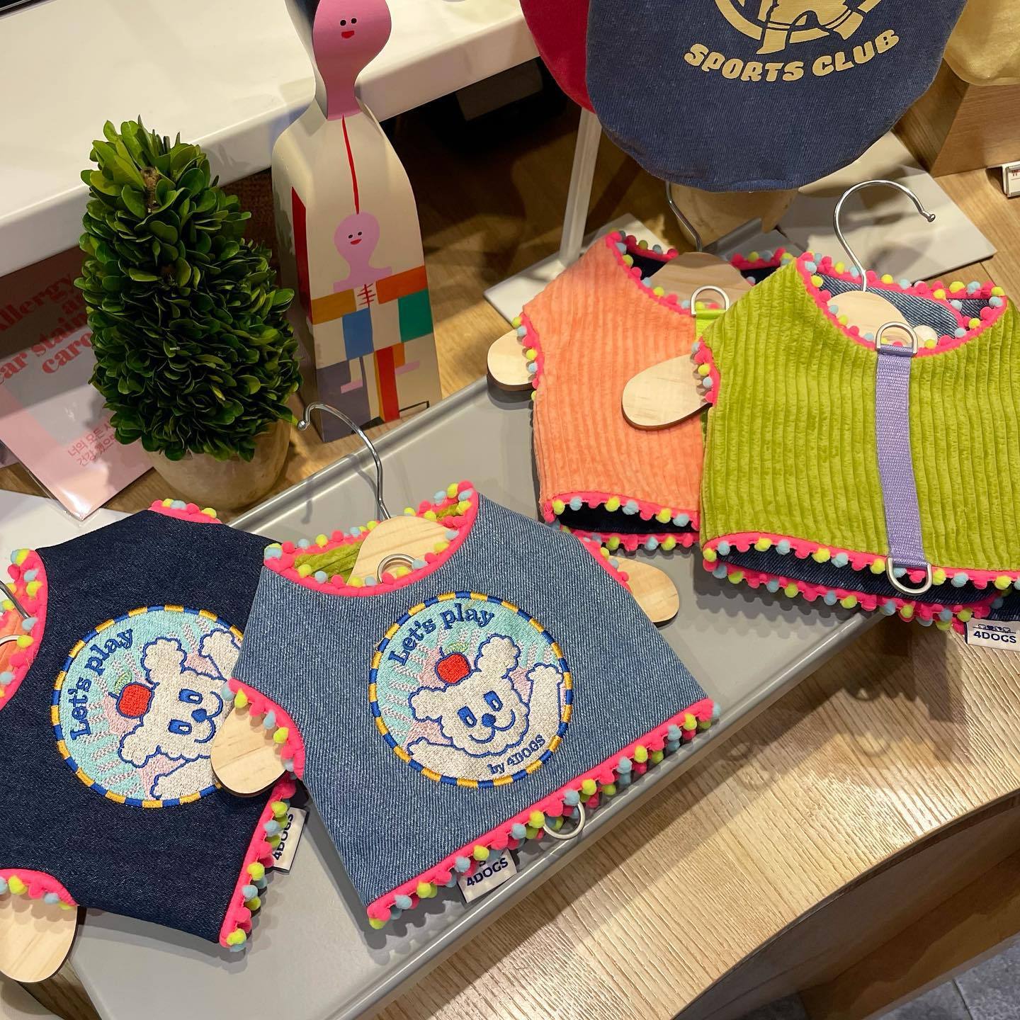 KFX-2239549 Korean Style Dark Denim Chest Strap with Puppy Embroidery for All Seasons
